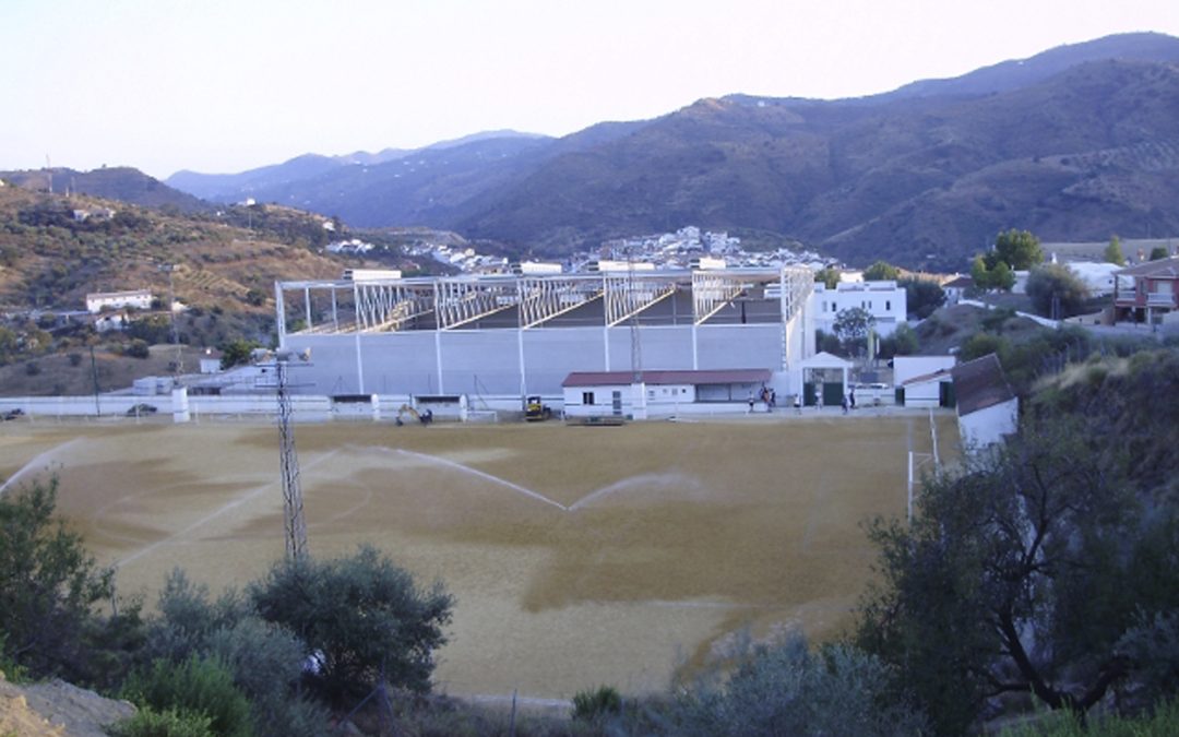 Adjudicacion del contrato de mejora de complejo deportivo en Riogordo
