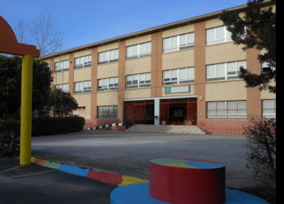 ADJUDICACIÓN DE LOTE 2: DISTRITO 2 ESTE DEL SERVICIO DESTINADO A LA CONSERVACIÓN, MANTENIMIENTO Y MEJORA DE COLEGIOS Y EDIFICIOS PÚBLICOS DE LA CIUDAD DE MÁLAGA.